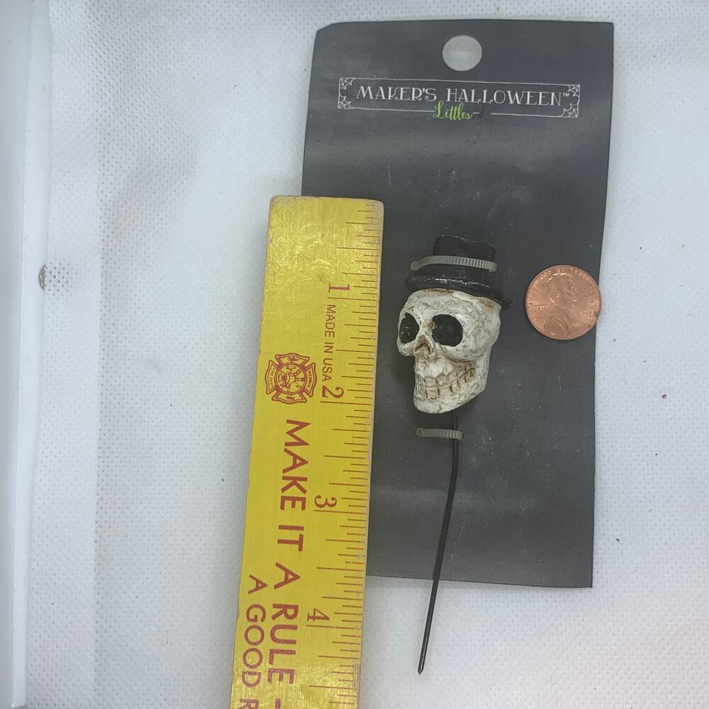 NIP Maker's Halloween Littles SKULL with top hat craft floral pick mini Joann